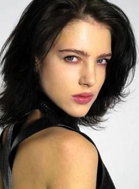 英国超模eliza cummings,她好好看,我要弯了