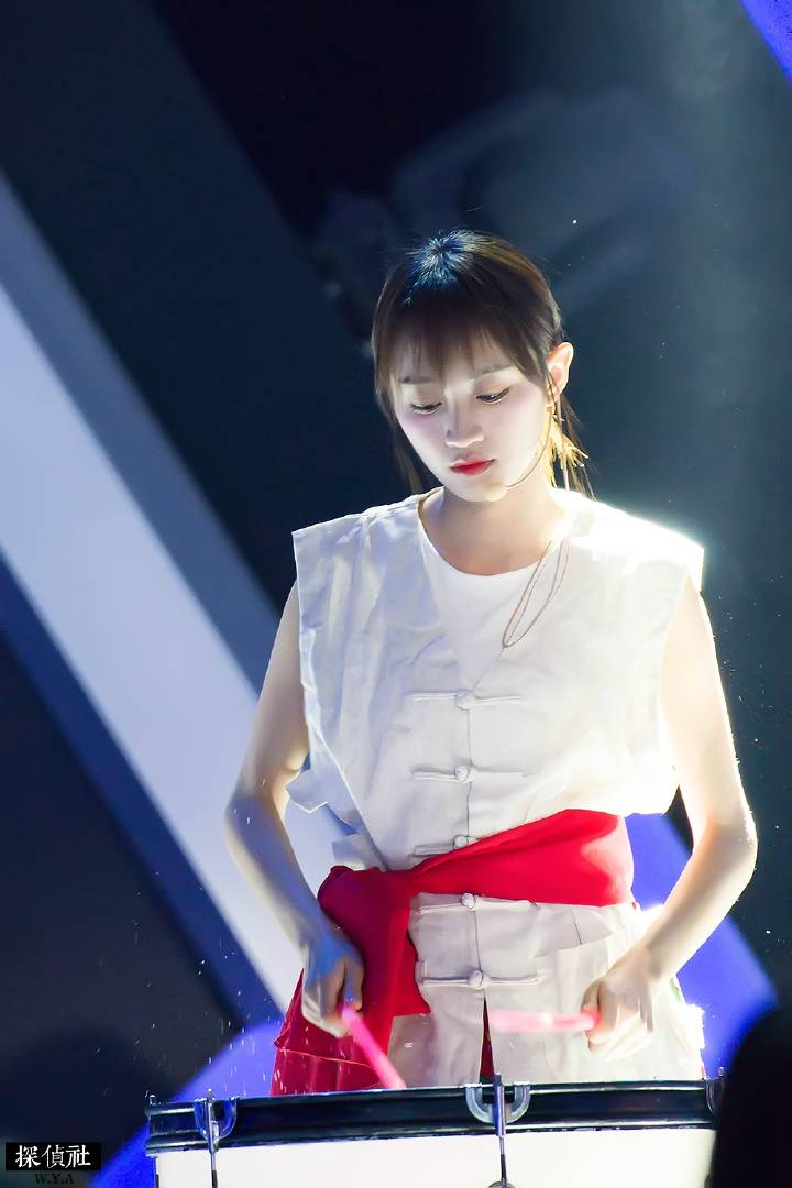 黄婷婷