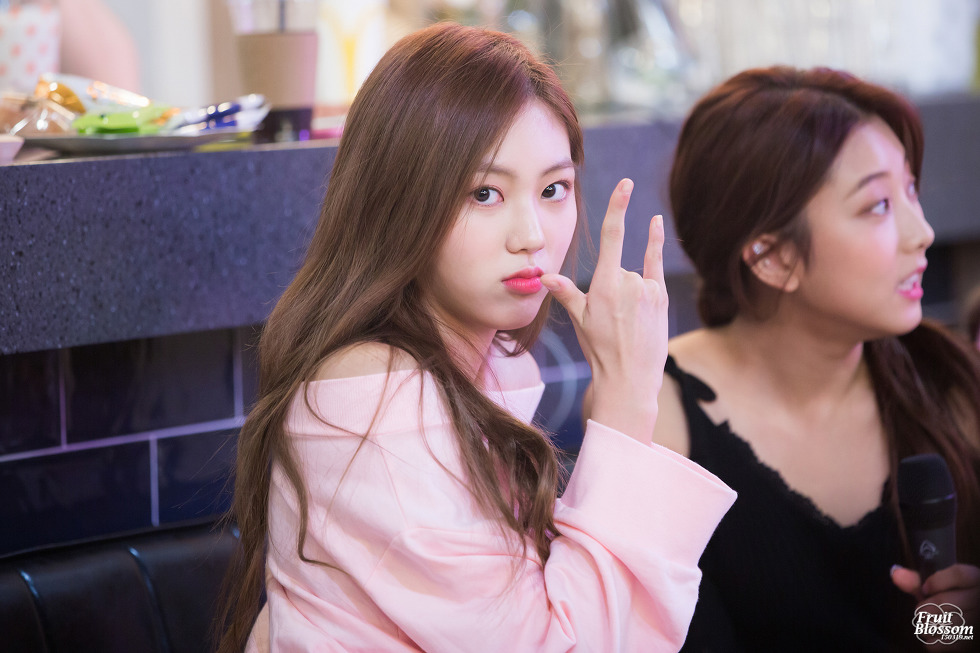 韩国女团clc成员权恩彬