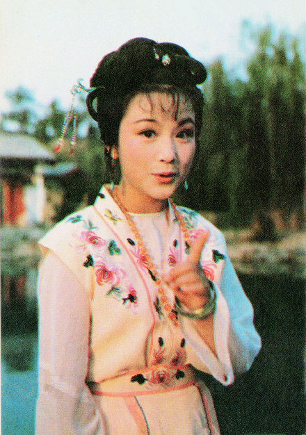 郭霄珍 