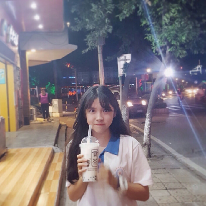 韩系半身欧美镜子唯美遮脸女生照…-堆糖性感美女尿憋图片