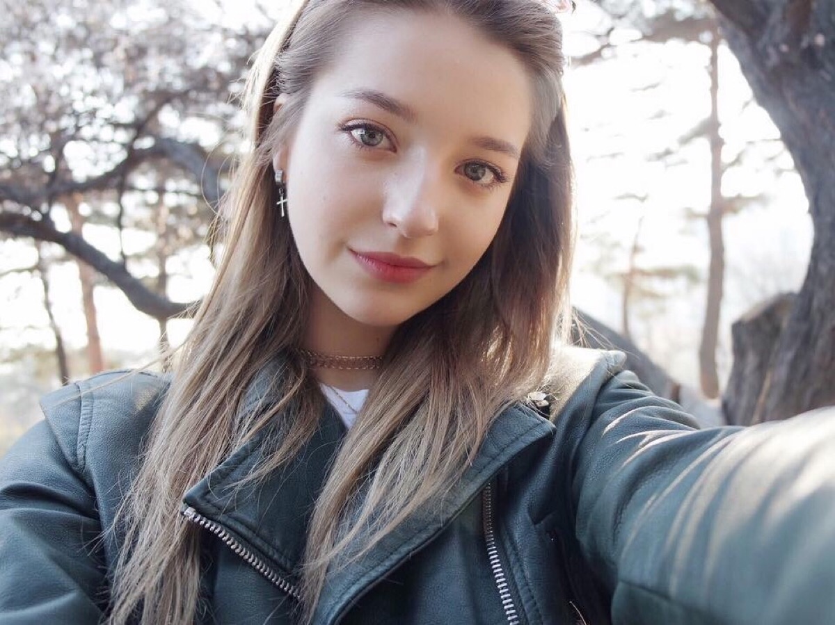 1996年出生的angelina danilova