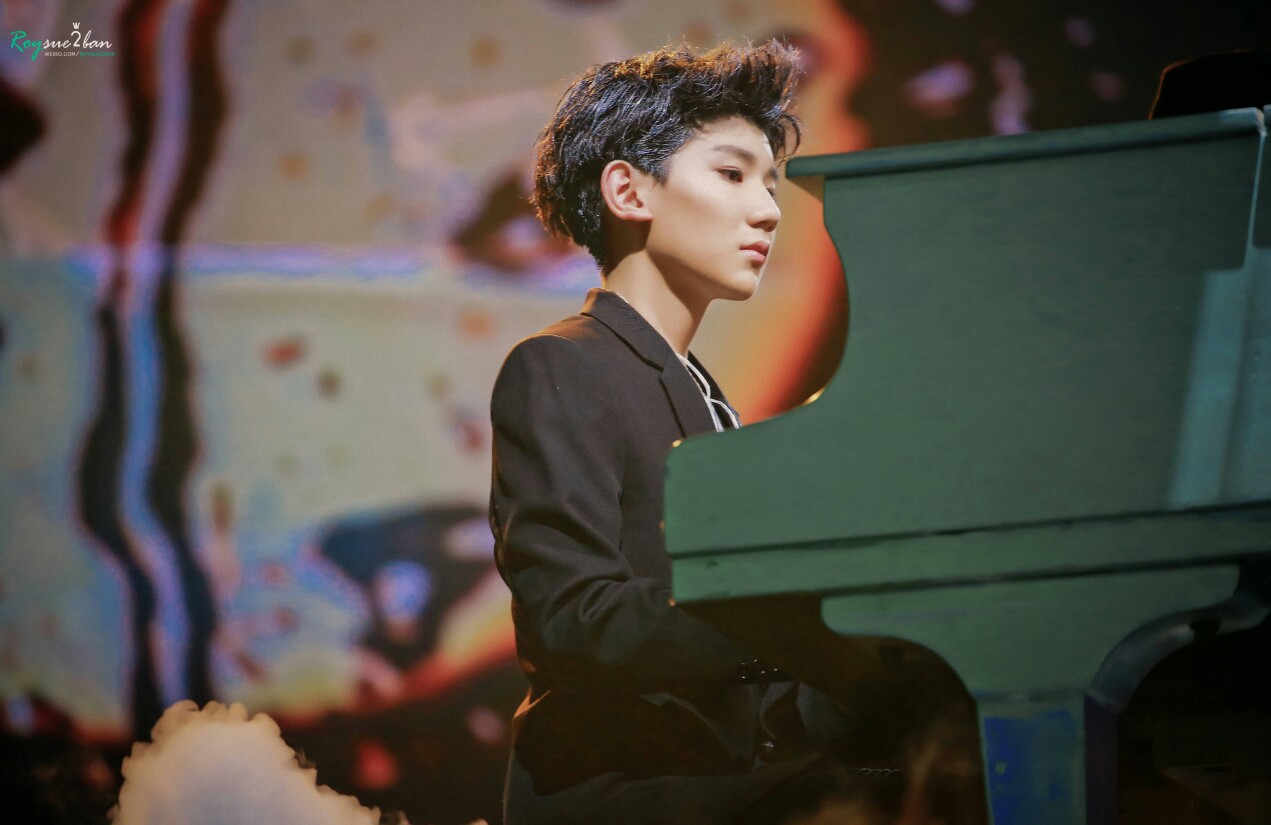 王源 #tfboys 四周年南京演唱会 高清 帅气