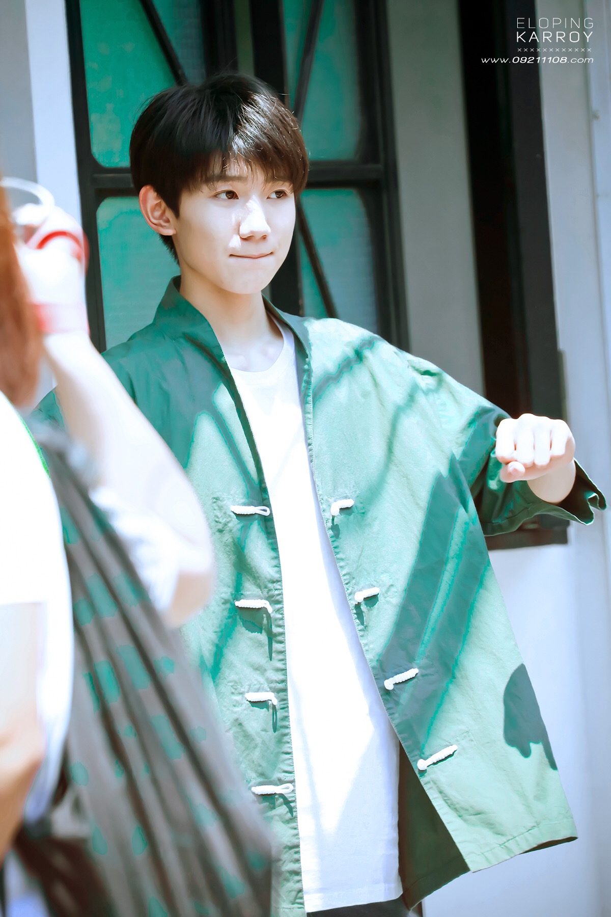 王源oppo微电影拍摄/2017 《奇怪名宿》