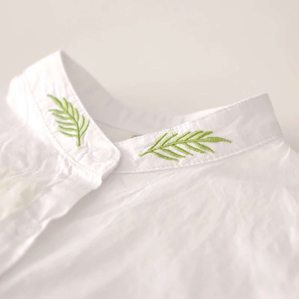 树叶刺绣翻领/立领白衬衫