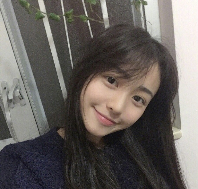by.鉴情学姐.女生头像