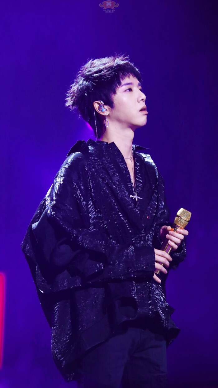 华晨宇 明日之子 高清壁纸图片