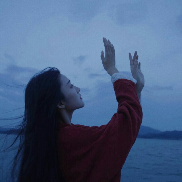 薇薇的[气质] [御姐] [性感] 女生头像
