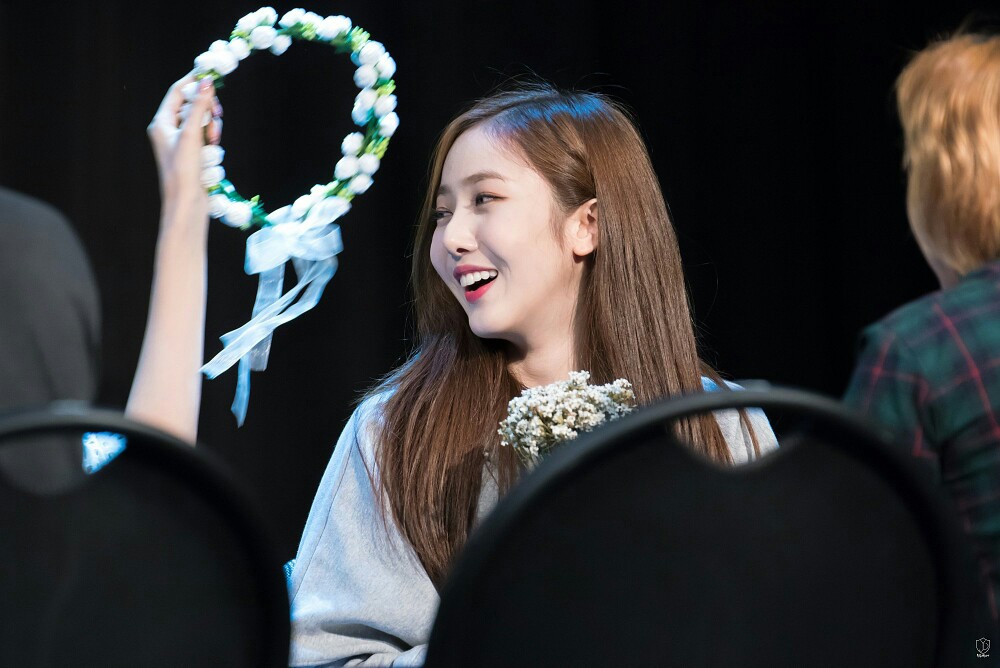 黄恩妃 信飞 gfriend