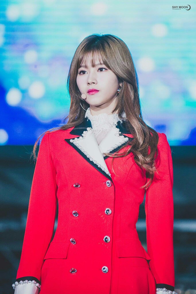凑崎纱夏 sana twice成员