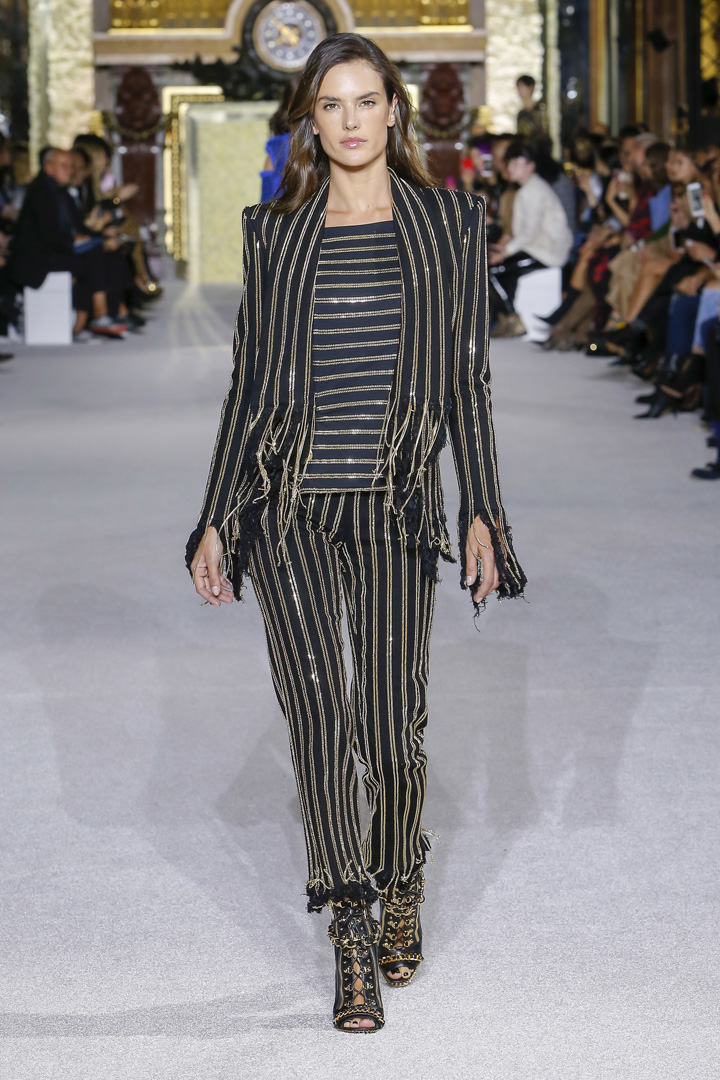 法国时尚品牌 balmain 2018 春夏高级成衣 本季系列以