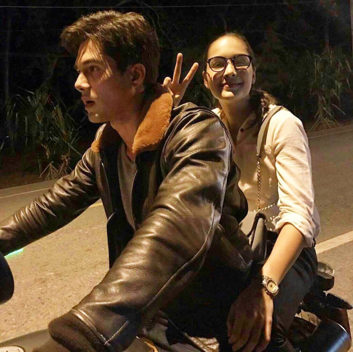 爱搞怪的mik&stephany