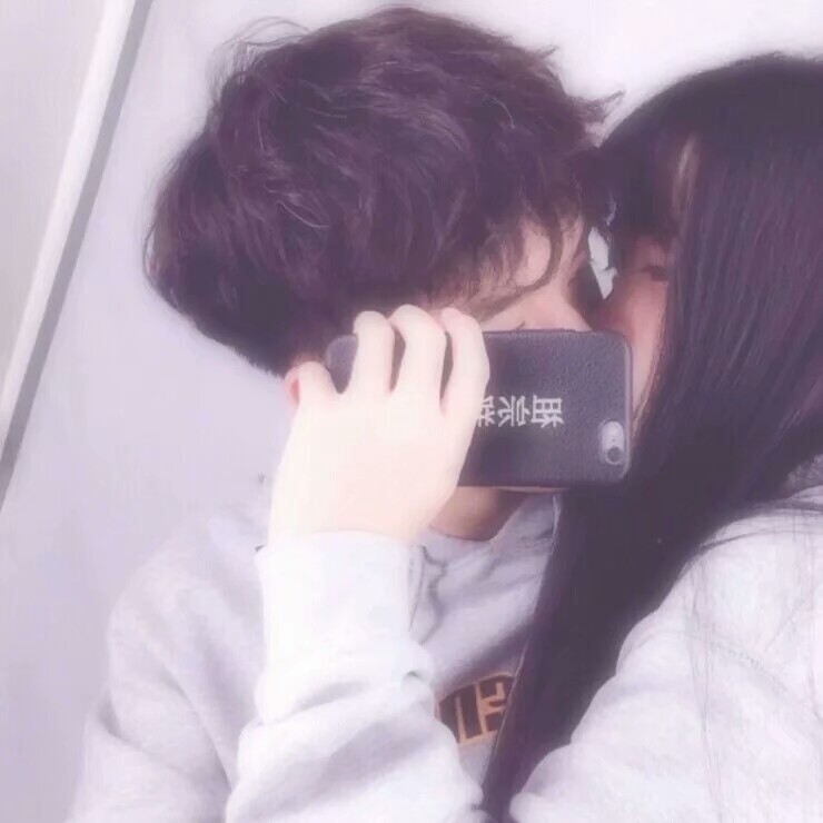 程程二次元情头/男女情头/一男一女/幸福/可爱/拥抱/在一起/kiss/吻