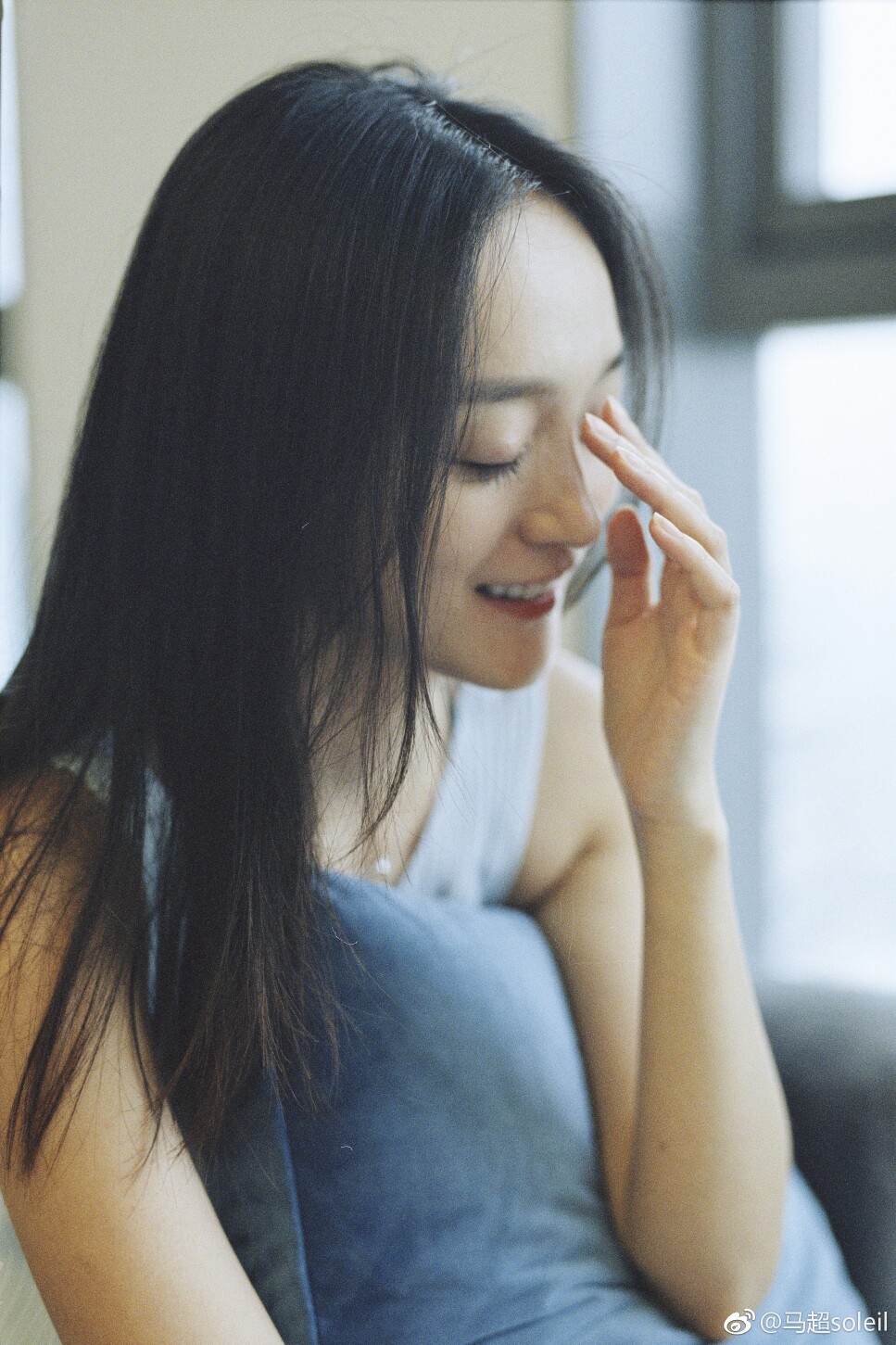 何泓姗 