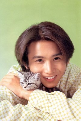 堂本光一,出生于日本兵库县芦屋市,日本艺能界著名男艺人,演员,创作型