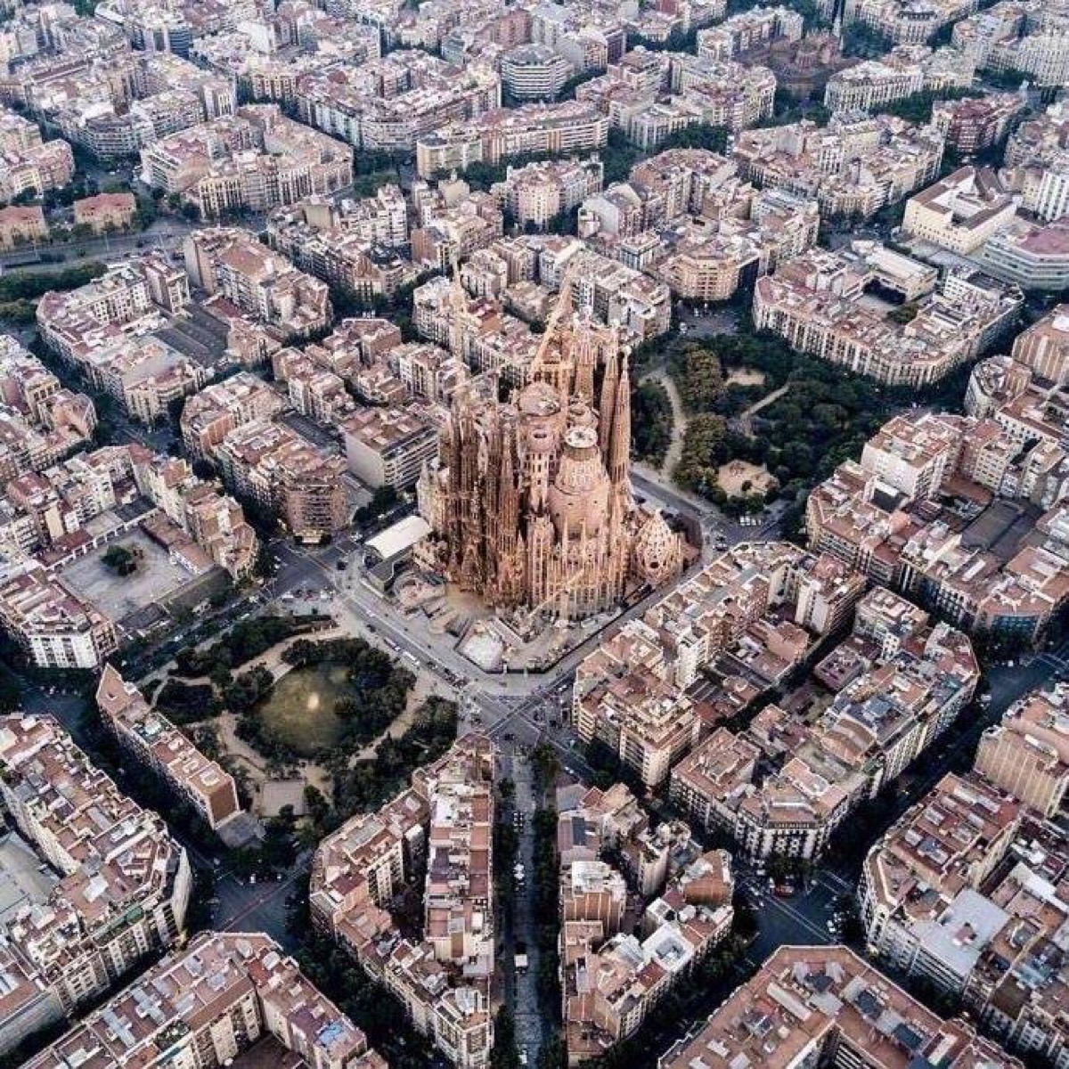 巴塞罗那城市俯视图图片