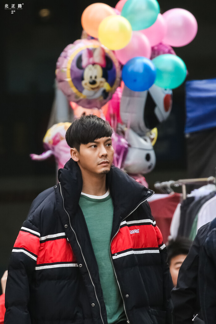 【陈伟霆 william chan】171109 橙红年代 刘子光 探班 1922 x 2883