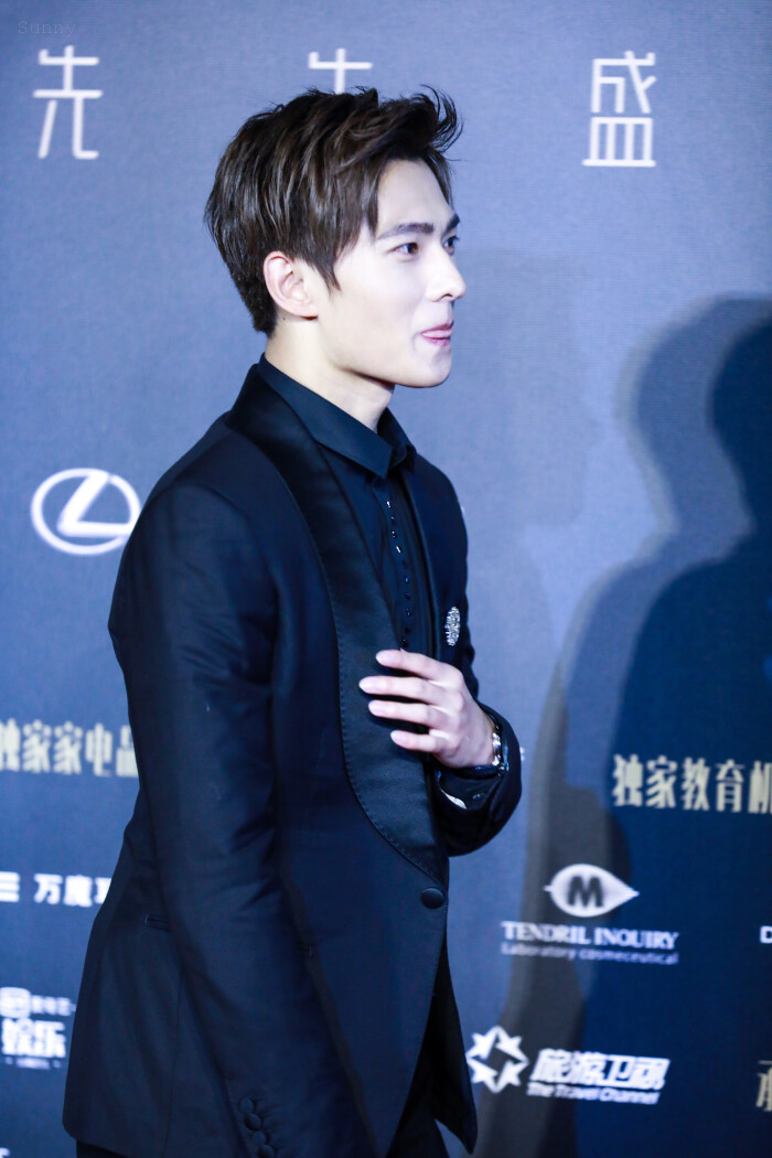 年度先生盛典# 杨洋 西装羊