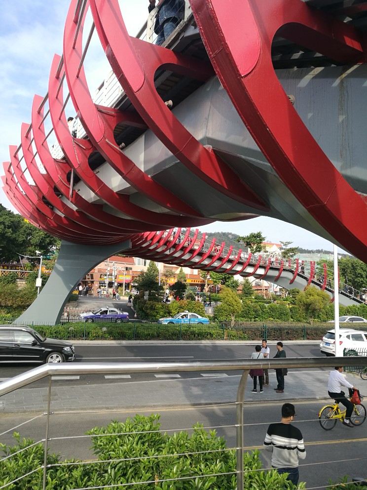 曾厝垵外美美的天桥