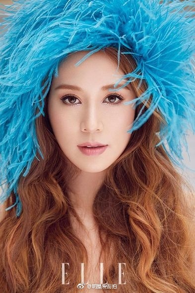 徐子淇千亿阔太徐子淇登上港版《elle》12月刊封面.