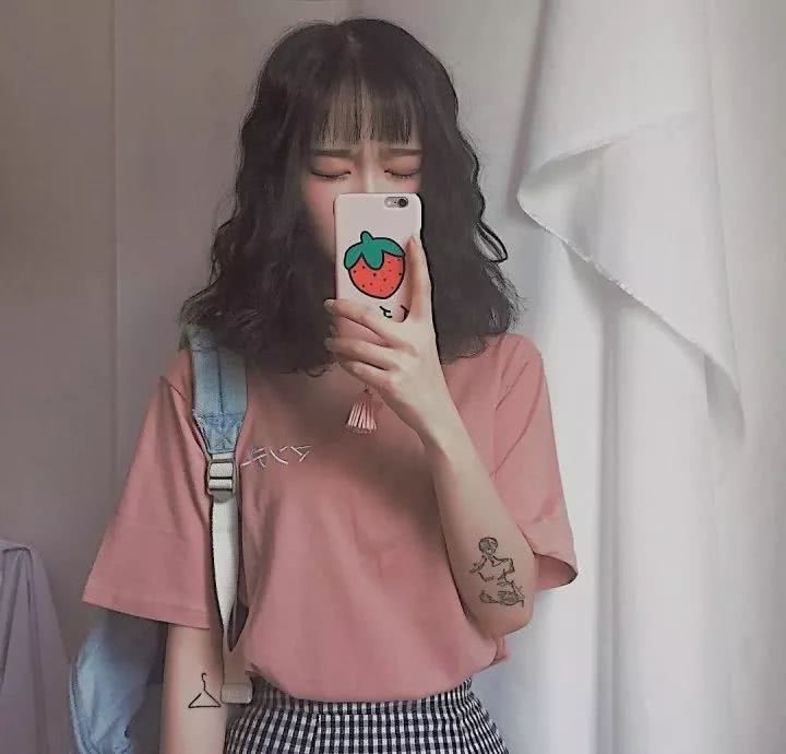 女生头像网红手机粉色