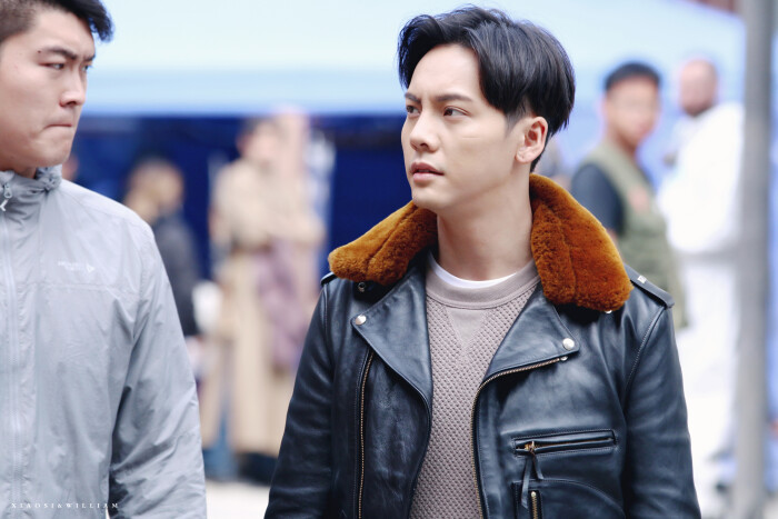 【陈伟霆 william chan】171209 橙红年代 刘子光 探班 3680 x 2453