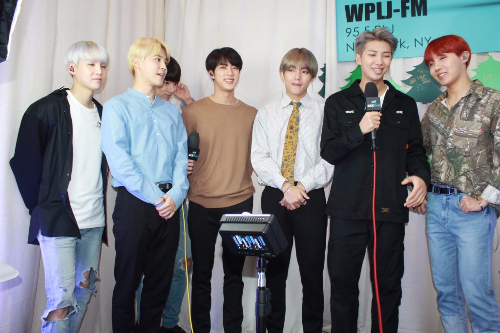 防弹少年团 bts 田柾国 朴智旻 金泰亨 金南俊 闵玧其 金硕珍 郑号锡