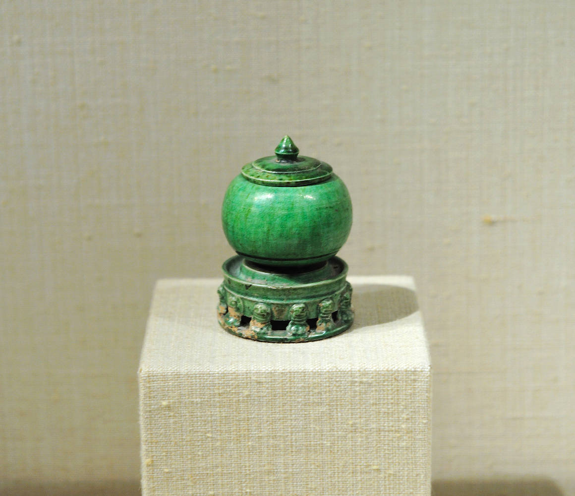 唐绿釉罐
