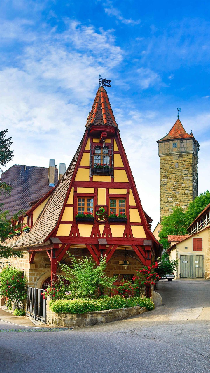 德国巴伐利亚最出名的小镇,有中世纪明珠的美称,现在是德国旅游的