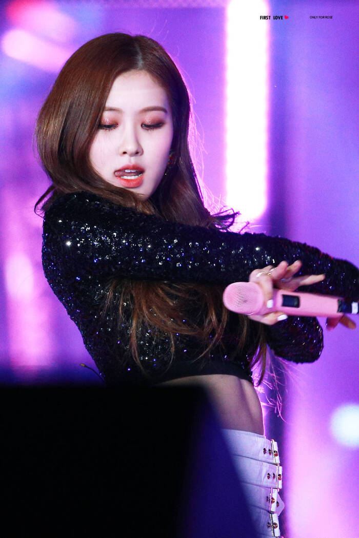 blackpink 朴彩英 rosé