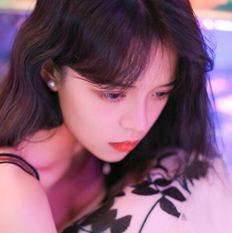 走向世界的彭美丽