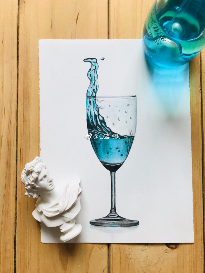 彩铅手绘 作者:@心蓝丫头