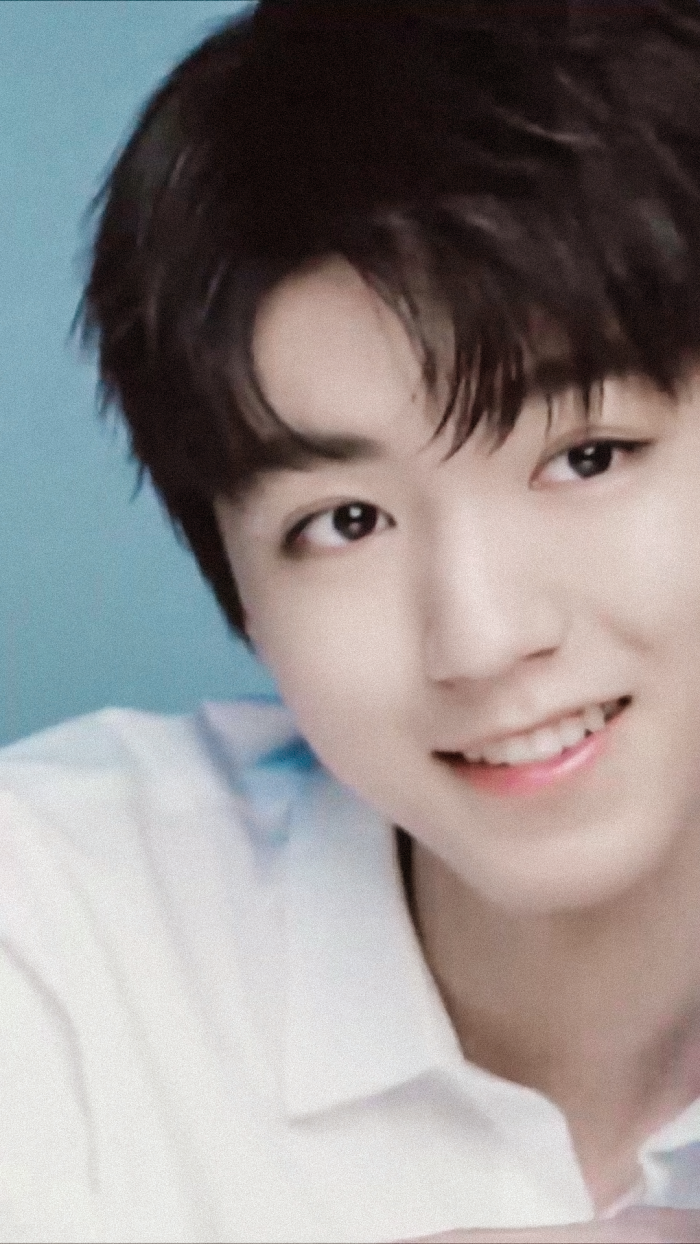 王俊凯 swatch斯沃琪代言