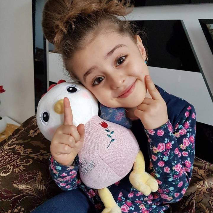 mahdis mohammadi 最美女孩