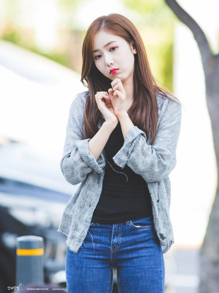 gfriend黄恩妃