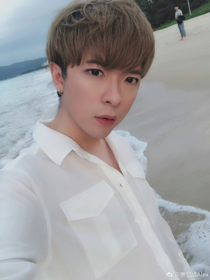 满汉全席 萧忆情(仙儿)(图源微博 水印关注)