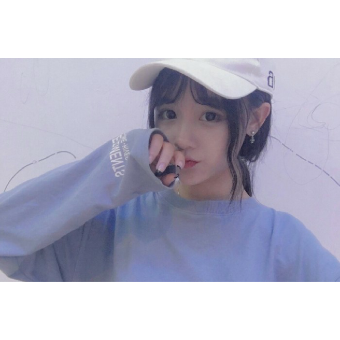 白边头像 真人女头