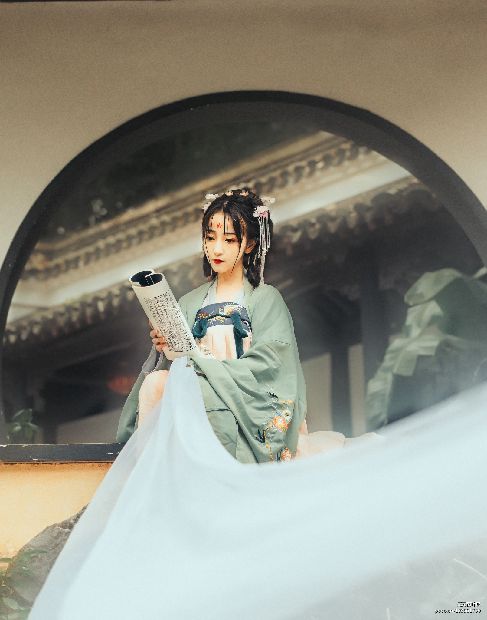 《一封离书之-蔓蔓幽萝》【古风写真】摄影:元元枯叶蝶