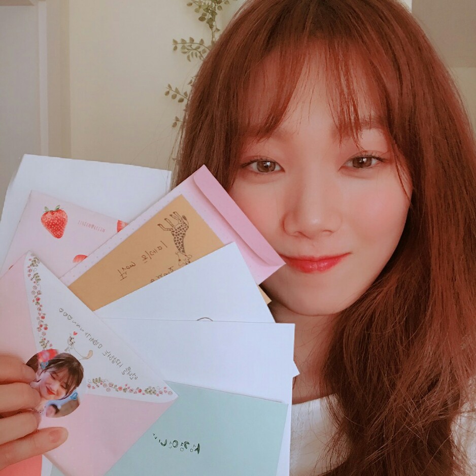 韩国女爱豆头像 李圣经