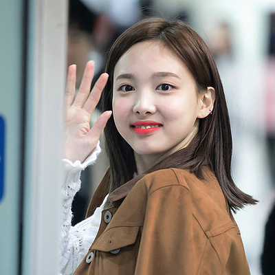 林娜琏 nayeon twice 爱豆头像