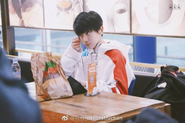 李天泽 
