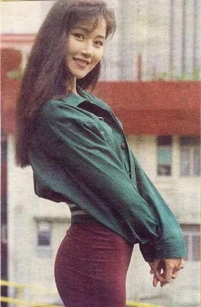 万绮雯 