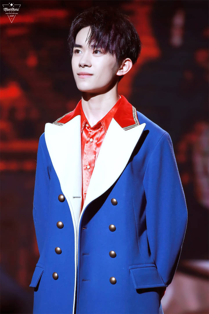 易烊千玺 #tfboys 1128易烊千玺十七岁生日会 高清 帅气