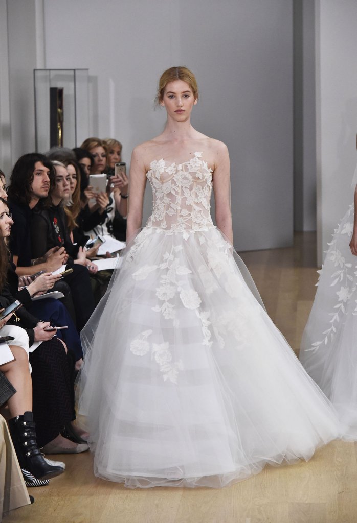 奥斯卡·德拉伦塔 oscar de la renta 2018春夏系列婚纱礼服发布秀