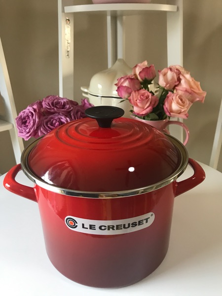 le creuset 20cm 樱桃红 火焰橘 珐琅钢深炖锅 5.7l泰国制造