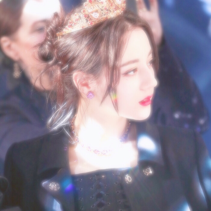 [迪丽热巴头像]