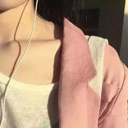 『江屿』小仙女的锁骨头像图源qq侵权歉删