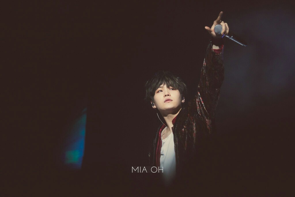 闵玧其suga