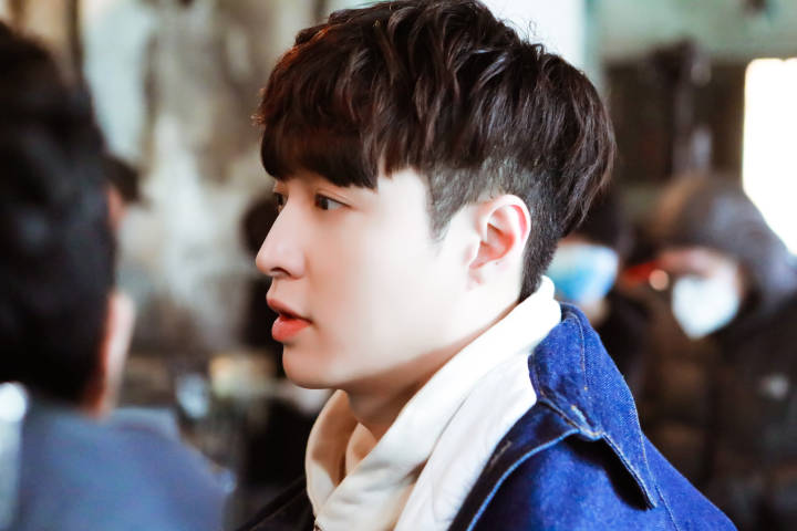 张艺兴 180308黄金瞳调色