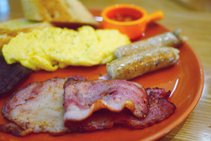 cmy的brunch分量好大一人份根本吃不掉因为宝宝还有